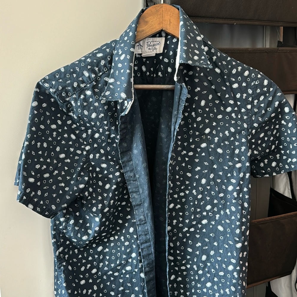 Penguin  heritage slim fit floral shirt size small